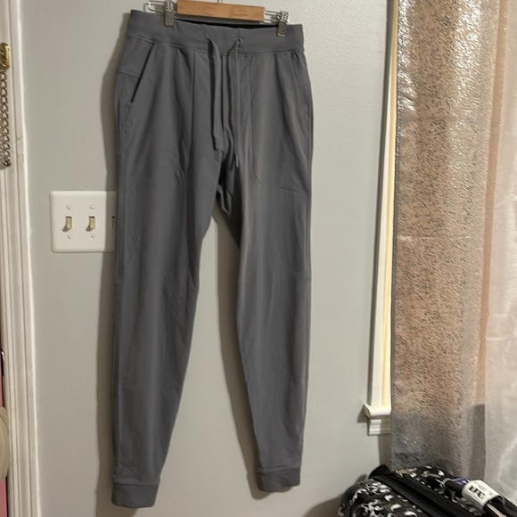 Lululemon ABC skinny fit jogger - Picture 4 of 8